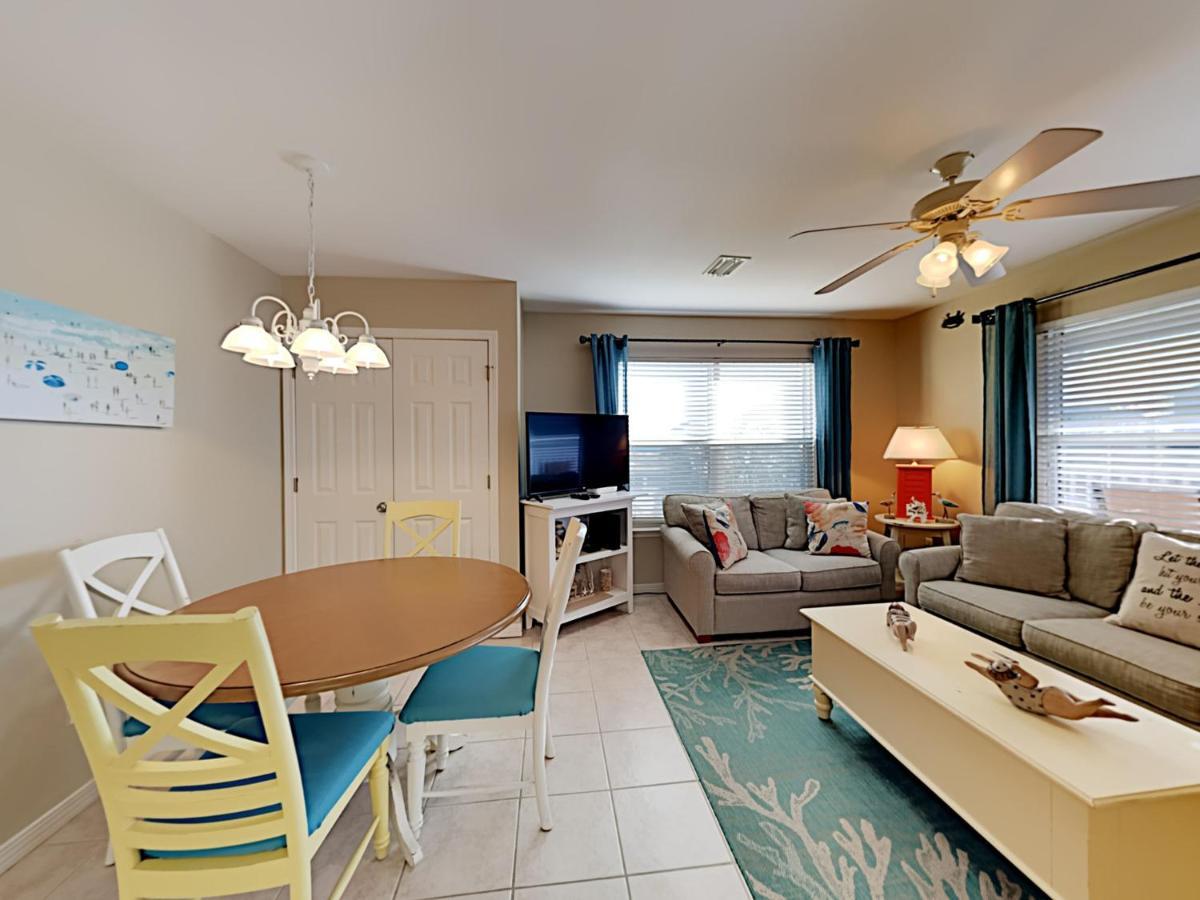 Nice Home In Gulf Shores With Outdoor Swimming Pool And 2 Bedrooms エクステリア 写真