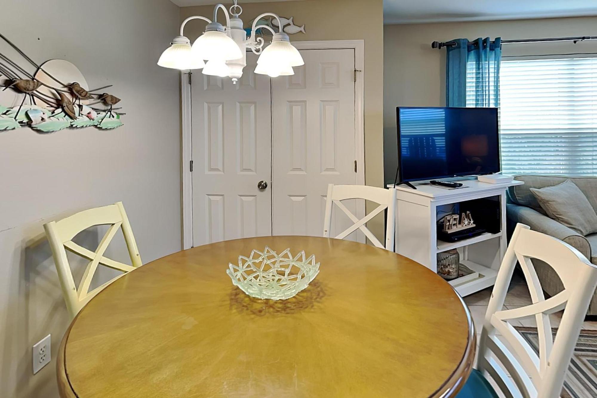 Nice Home In Gulf Shores With Outdoor Swimming Pool And 2 Bedrooms エクステリア 写真
